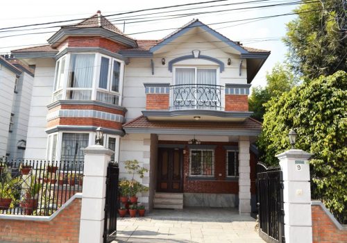 A Luxurious Fully Furnished House For RENT